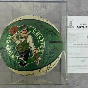 2001-02 Boston Celtics Team-Signed Basketball w/Beckett COA Better